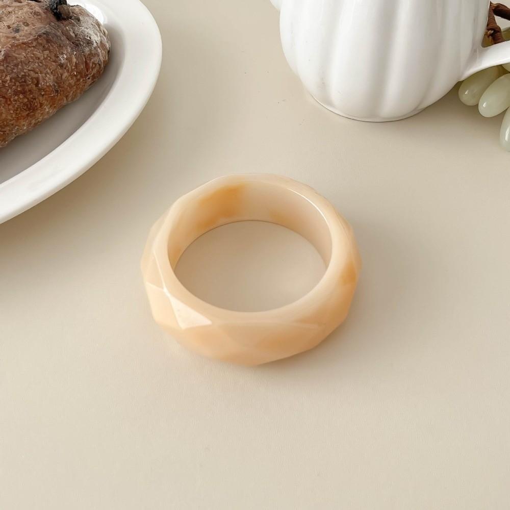 Bohemian Colorful Resin Bangle Geometric Transparent Pearly Bracelet Jewelry Accessories Dopamine Wide Chunky Hand Ring бежевый