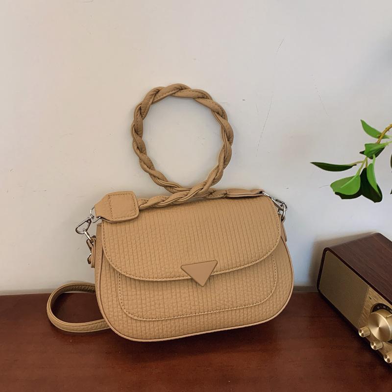 Simple and fashionable small bag women's new fashion trend shoulder bag retro casual messenger saddle bag