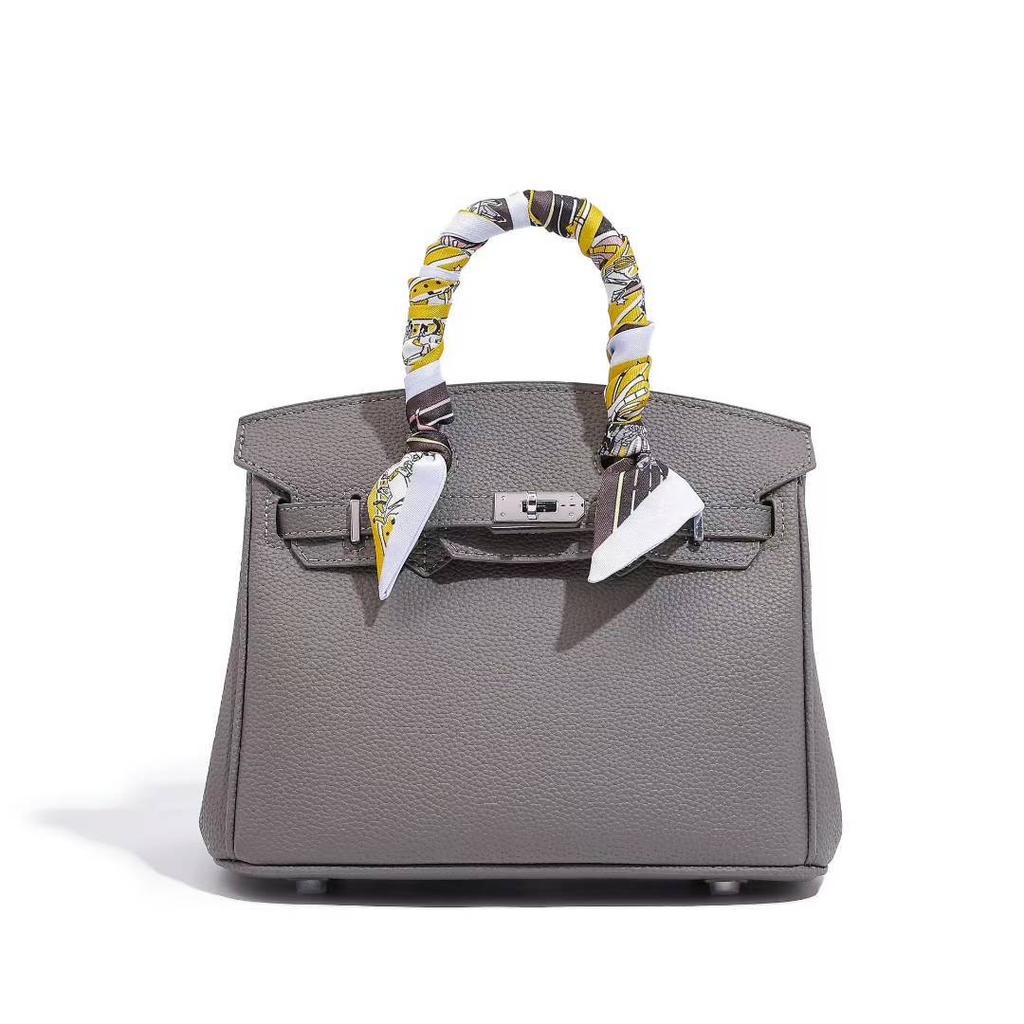 2026 Geantă Clasică Nouă din Platină Geantă cu Temperament Geantă de Umăr Crossbody pentru Femei Geantă pentru Femei Casual Portabilă Versatilă