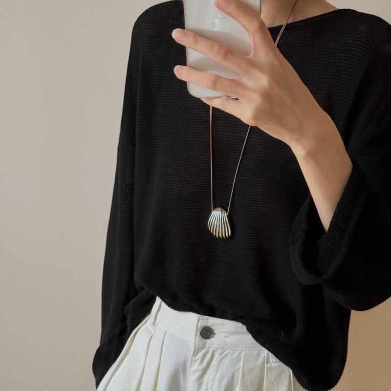 Silver textured shell pull-out necklace, niche temperament, high-end clavicle chain, light luxury, simple and versatile jewelry, women