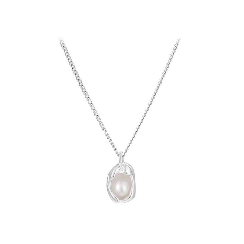 Peapod Pearl Geometric Necklace - Women's Elegant & Fresh Small Clavicle Chain