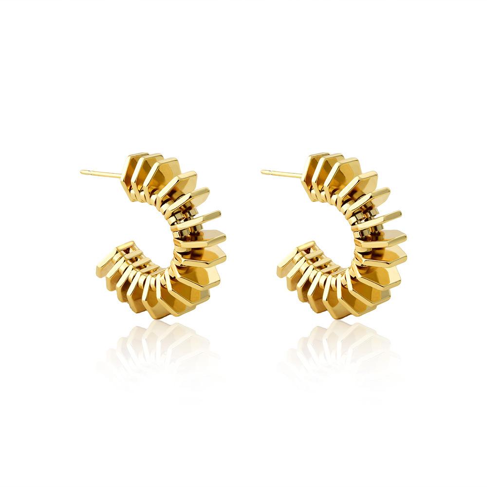 2026 Avant-Garde Heavy Metal Scale Stud Earrings - Unique C-Shaped Radiating Geometric Earrings for Women Industrial Style Jewelry