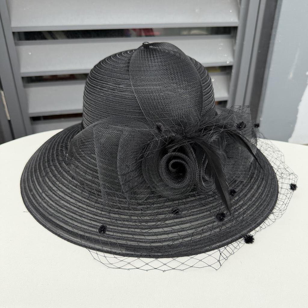 European and American Temperament Retro Big Edge Top Hat Women's Mysterious Veil Dinner Party Fashion Hat Summer Breathable Mesh Sun Hat