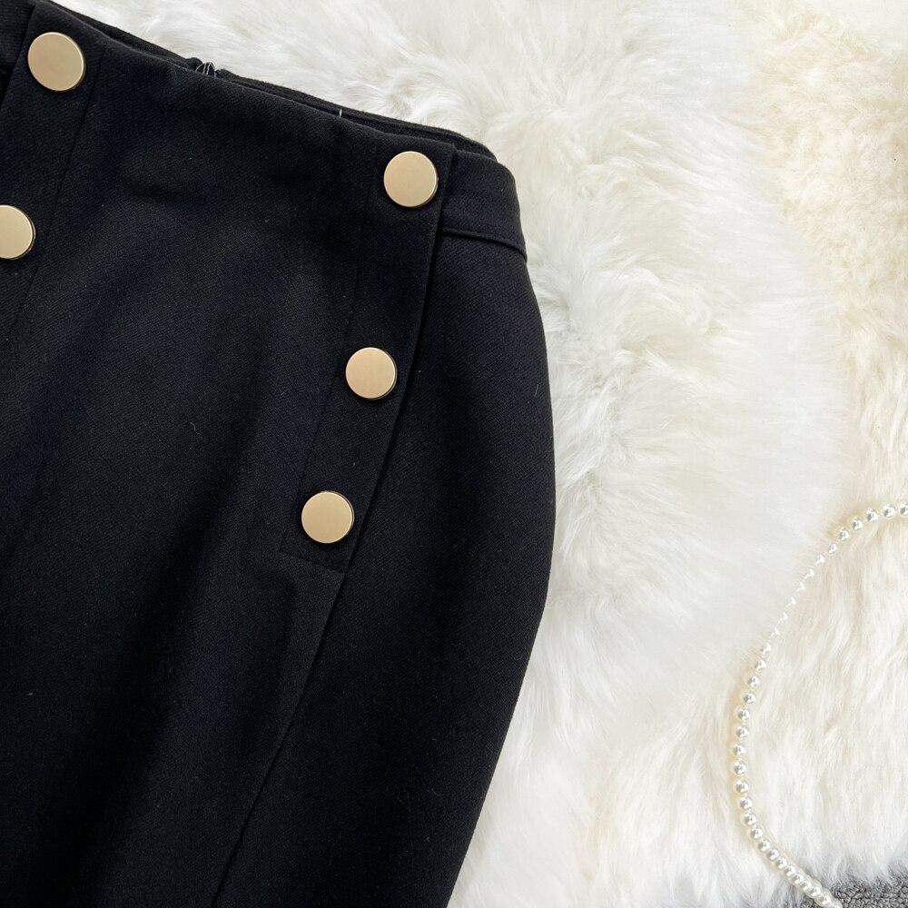 Autumn Retro Temperament Double-Breasted Hip Skirt Light Mature Wind In The Long Retro Fishtail Skirt