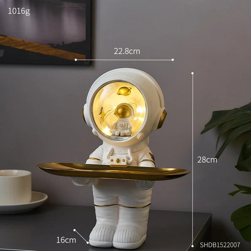 New Creative Astronaut Statue Storage Tray Nordic Home Decor Desk Storage Astronaut Figurine Living Room Table Decor Key Storage