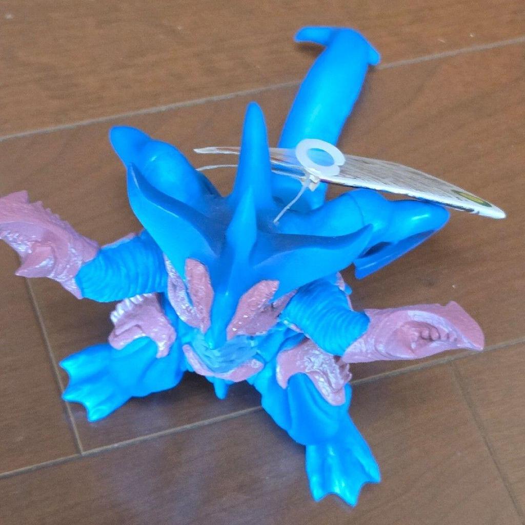 [USED] Ultraman Series Zegan Figure with tag