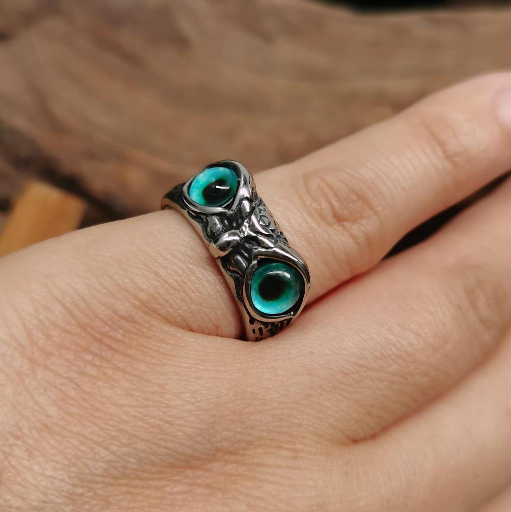 Women's Retro Stainless Steel Hip Hop Owl Ring with Blue Eyes