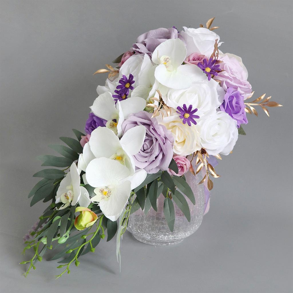 Handgefertigte Hochzeitssträuße Künstlicher Rosenblütenstrauß Tropfenform Braut Brautjungfer Hält Blume mit Band für die Kirche