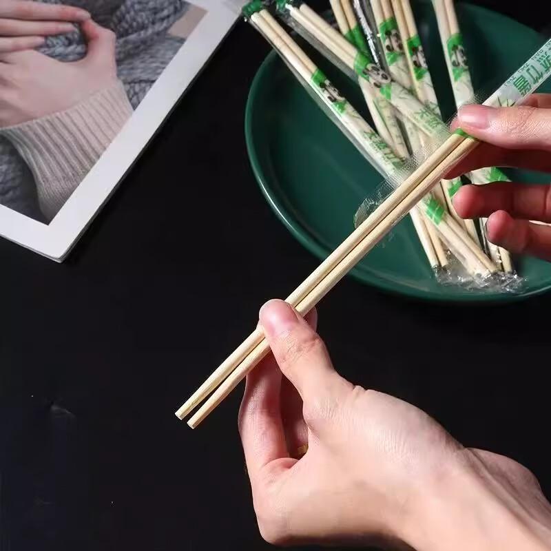 Natural Bamboo Disposable Chopsticks (Approx. 45 Pairs)