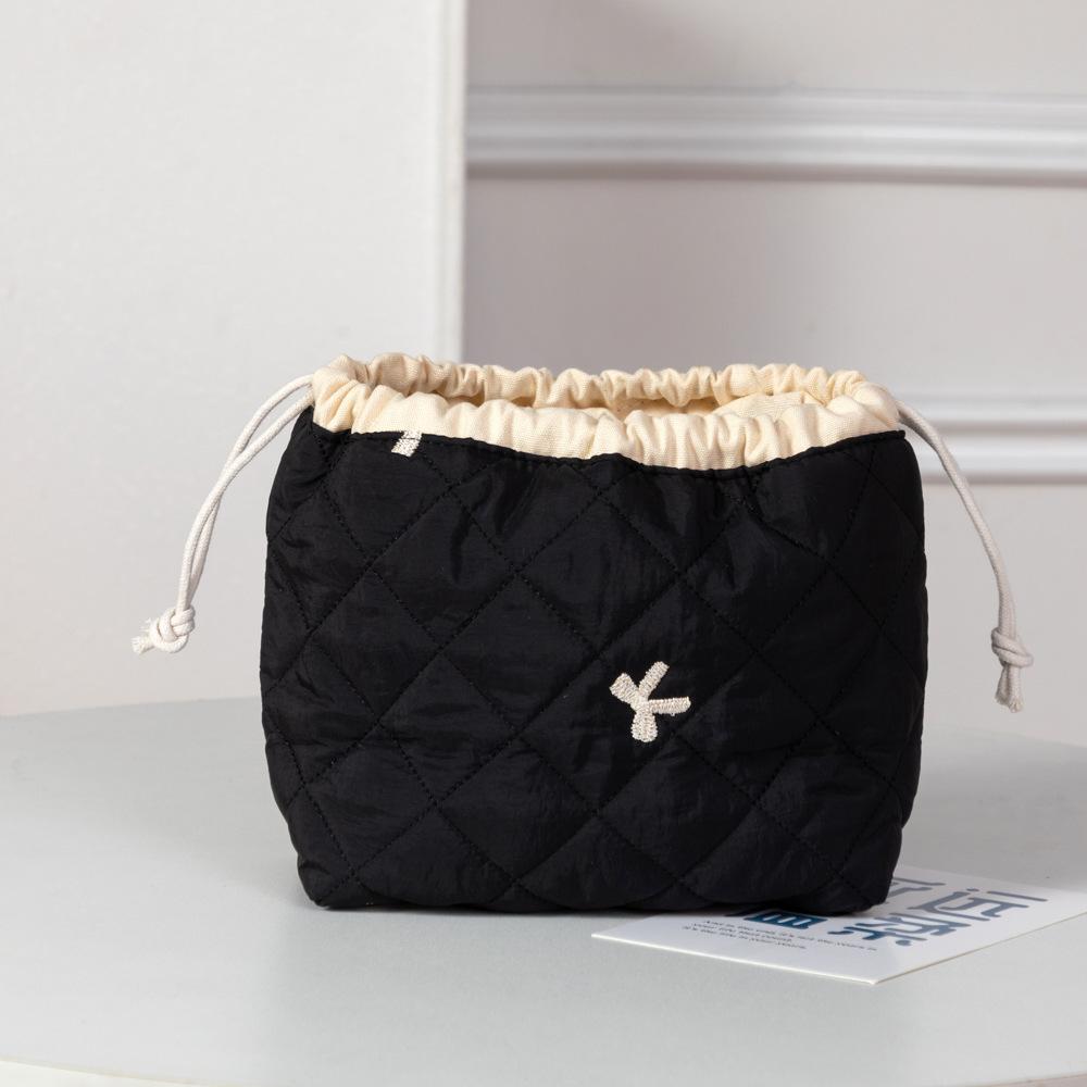 Korean Style Drawstring Cosmetic Bag High-end Travel Toiletry Bag Large Drawstring Bags Portable Makeup Pouch Travel Organizer