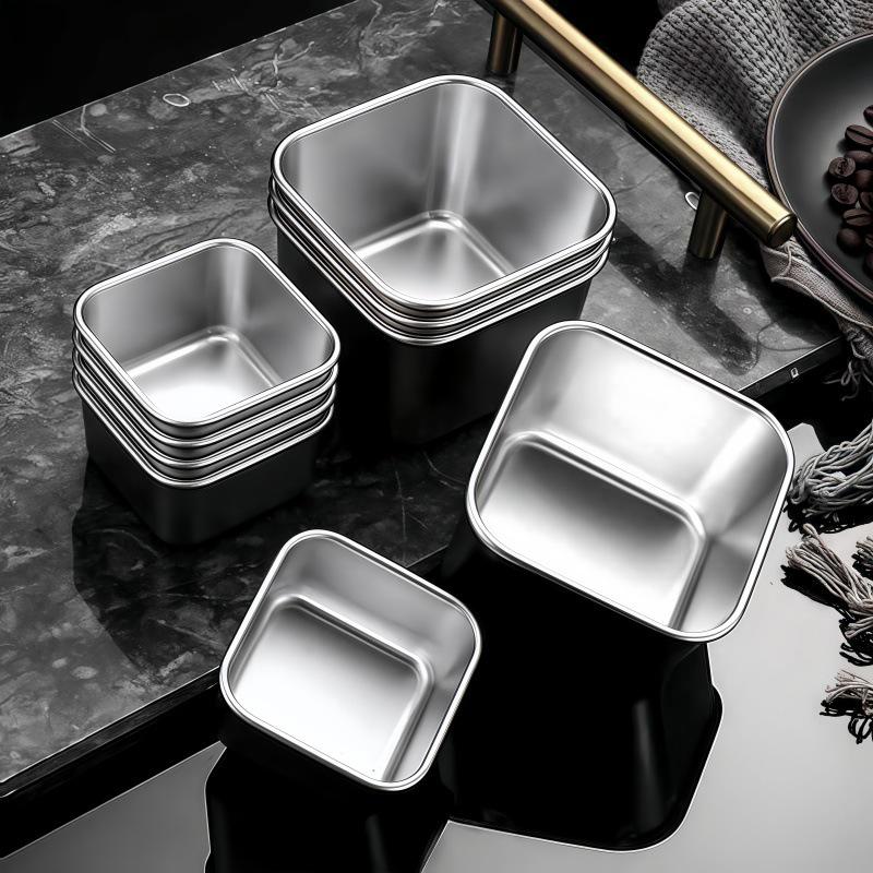 Stainless Steel Sauce Dish with Silicone Lid – Portable Outdoor Dipping Dish for Salad and Seasoning