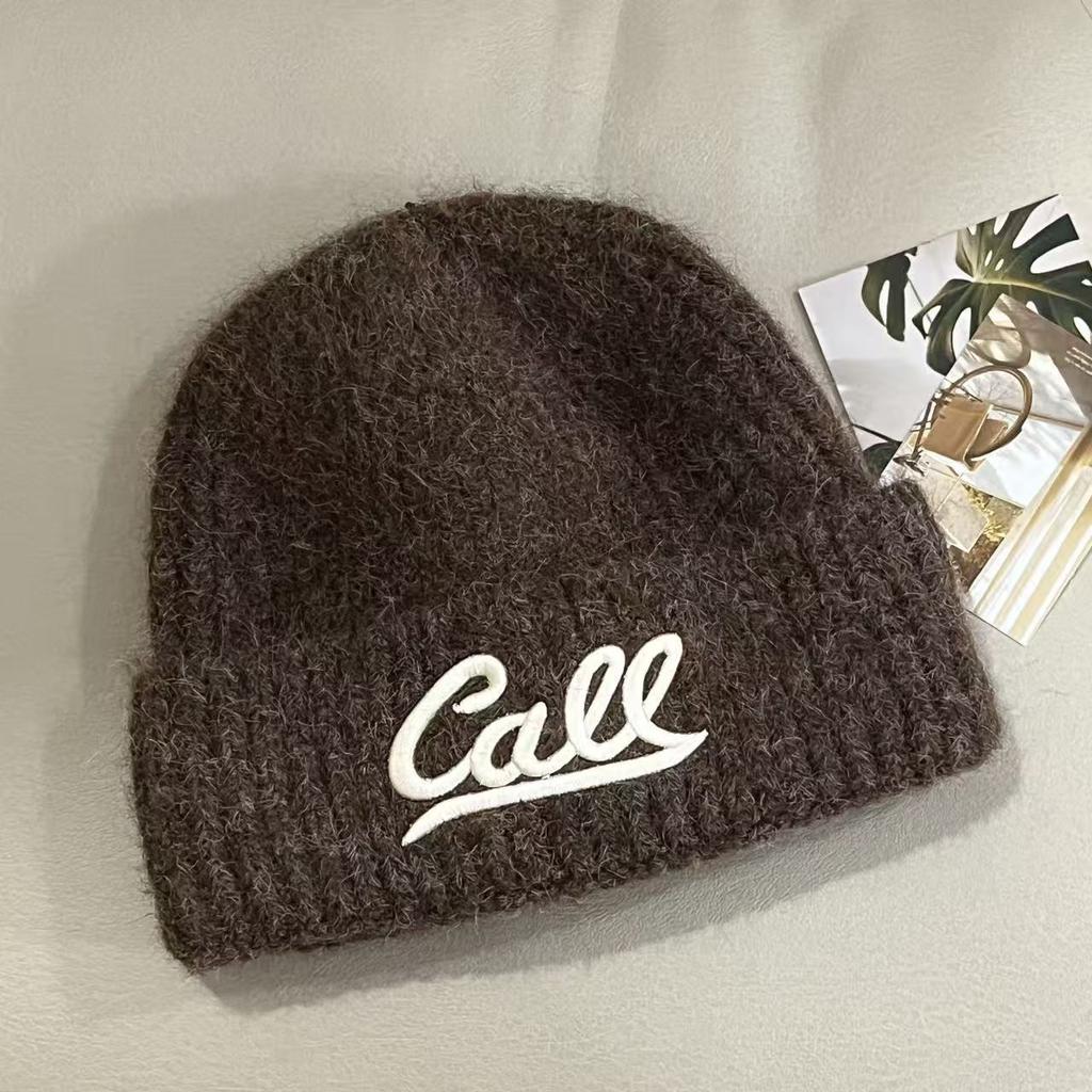 Autumn and winter new fashion letter embroidery knitted hat Korean version versatile solid color big head circumference shows the 