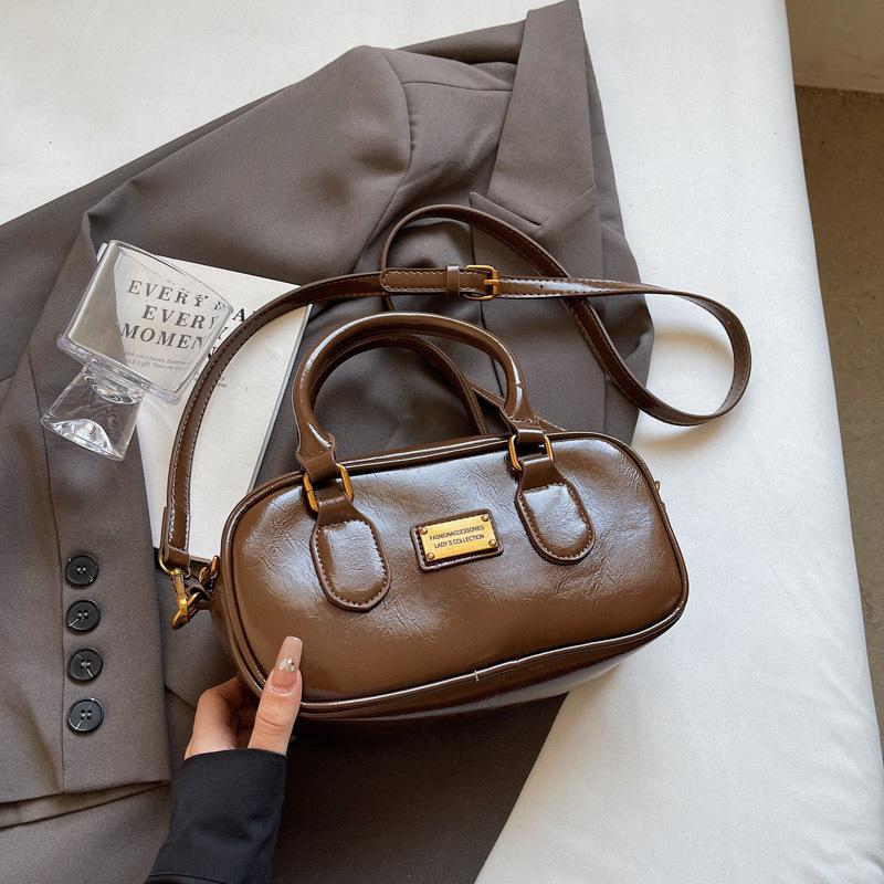 Retro bowling handbag bag women's new high-end shoulder bag fashion commuter messenger bag