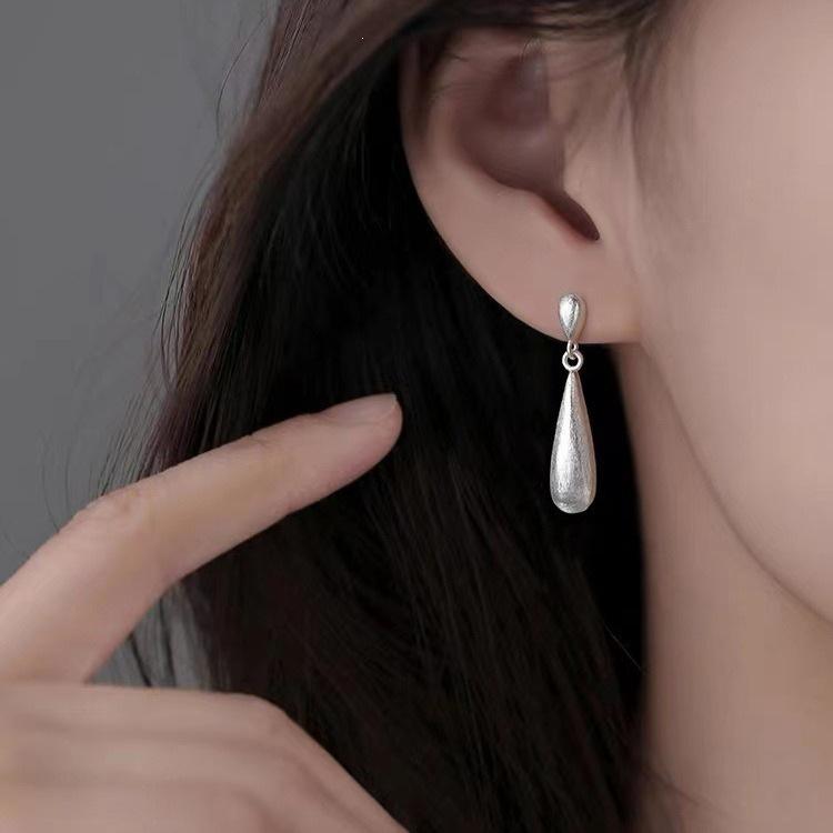 2024 Hot-Selling Water Drop Earrings: High-End 925 Sterling Silver Needle, Light Luxury for Women