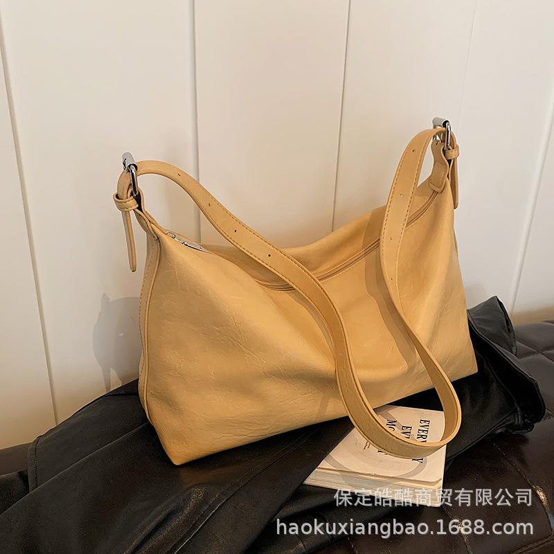 This Year's Popular and Fashionable Korean Commuter Underarm Bag for Women 2025 New Versatile Large-capacity Student Shoulder Tote Bag