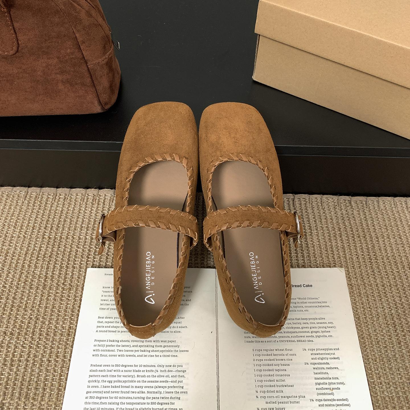 

Queen Fan retro square head flat bottom shallow mouth single shoes women s 2025 new autumn versatile skirt Mary Jane shoes 35 верблюд