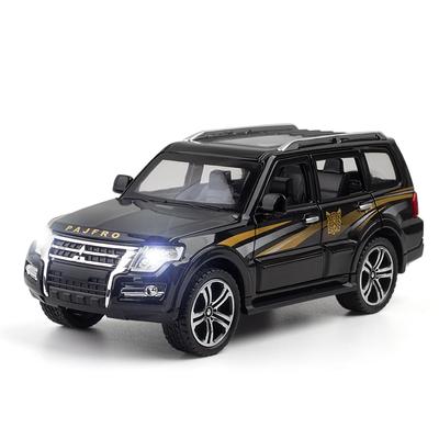 Simulation 1/32 Mitsubishi Pajero Automobile Model Alloy Die Cast Body Strong and Durable Children's Toy Car Model with Sound and Light