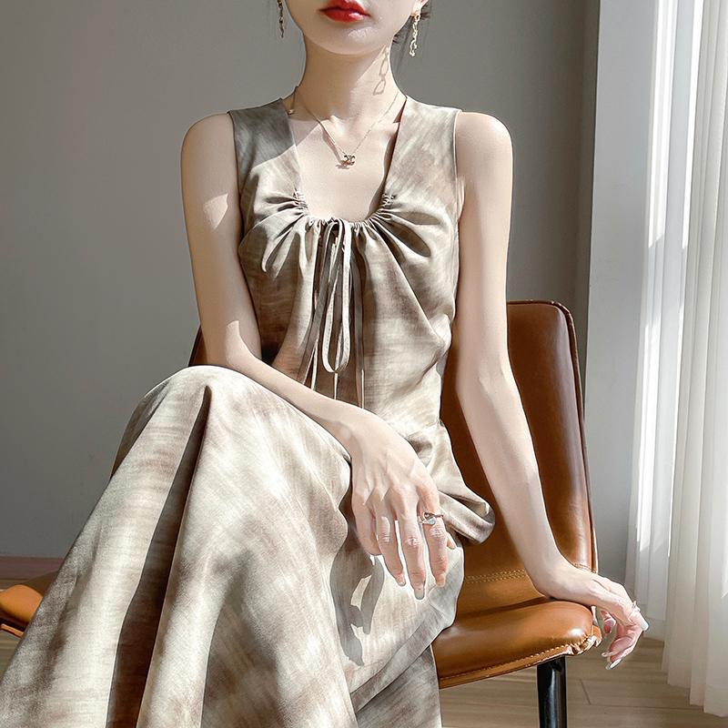 

Летнее женское платье-сарафан в стиле французского тай-дая 2025: Элегантный свободный крой с приталенной талией M 80—110 lbs