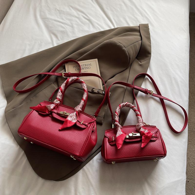 New Commuter Handbag Women's Fashion Versatile Shoulder Messenger Bag