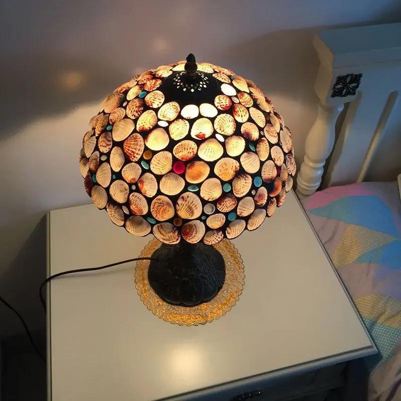 Shell Tiffany Table Light Bed Lamp Room Decor Stained Glass Luminaria for Home Bedroom Bedside Night Stand Desk Lighting Fixture