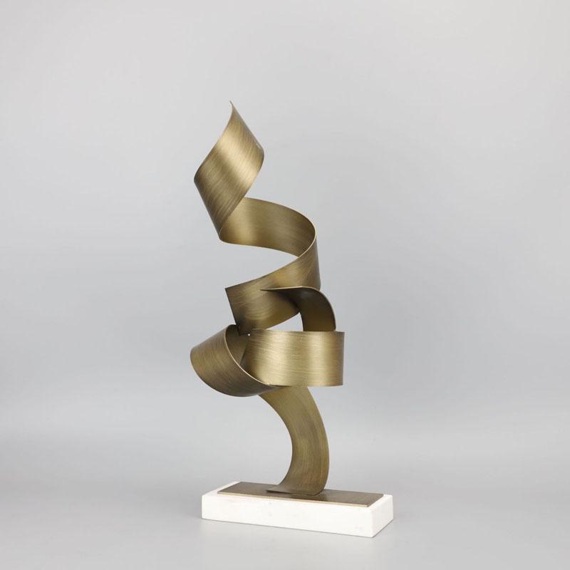 Creative Marble Base Metal Ribbon Geometry Crafts Sculpture Ornaments Home Room Table Aesthetics Twist Statue Desk Decoration