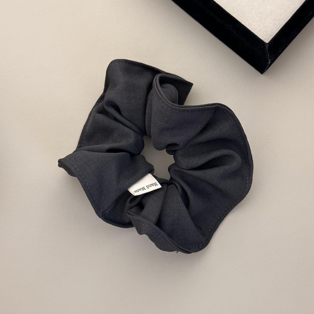 French Romantic Retro Lace-trimmed Fluffy Large Intestine Hair Band, Artistic and Simple Hair Band Headband