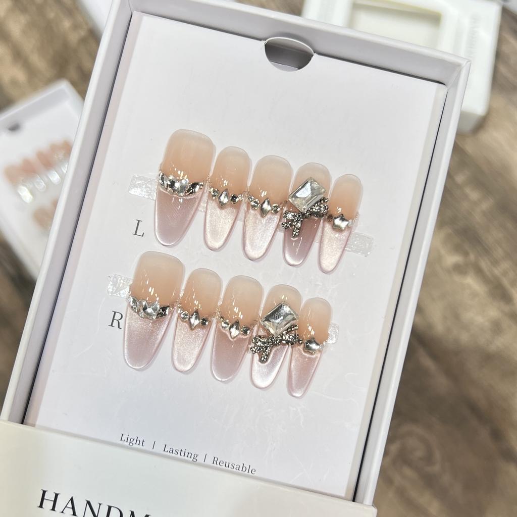 Wearing Armor Handmade Nude Temperament Style Glass Cat Eye French Flashing Butterfly Diamond Manicure Removable