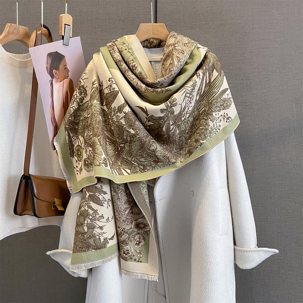 Luxury Thickened Warm Scarf Women‘S Floral Tassel Shawl Imitation Cashmere Pashmina Warps AutumnWinter Coldproof Blanket