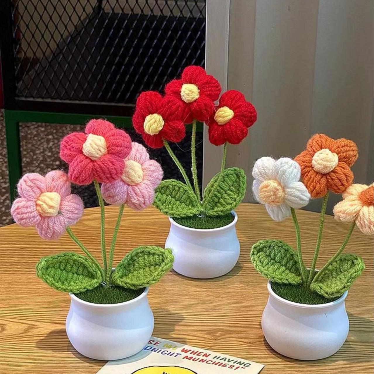 

Sunflower Knitted Wool Ornament: Artificial Birthday Gift Bouquet for Girls