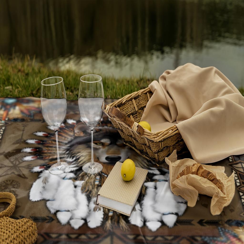 1pc Wolf patterned flannel blanket, thickened and warm, suitable for all seasons, camping, office, and dormitory covers