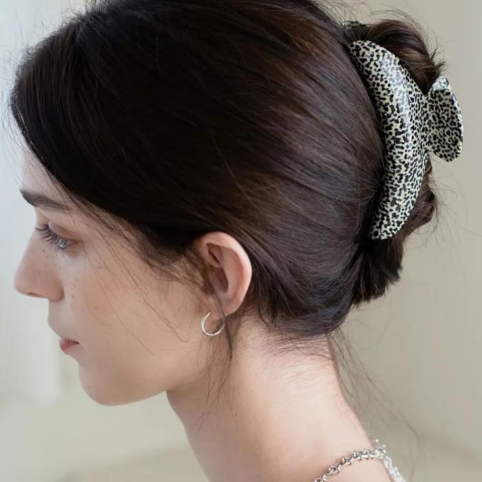 Crescent hair claw clip_Minimal black
