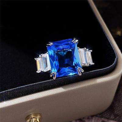 Huitan Simple Geometric Square Shaped Rings for Women with Brilliant CZ Stone Temperament Elegant Wedding Bands Trendy Jewelry