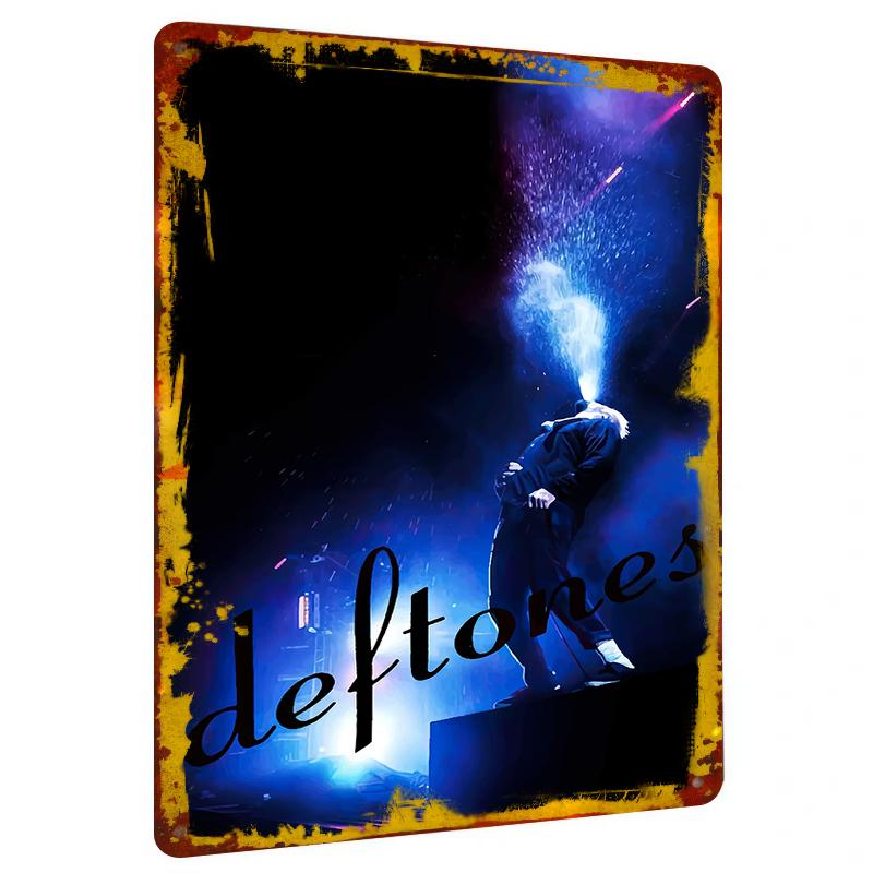

Deftones Band Live Performance Metal Wall Art Decorative Iron Painting for Music Fans Room Decoration 20x30cm（7.8x11.8inch）