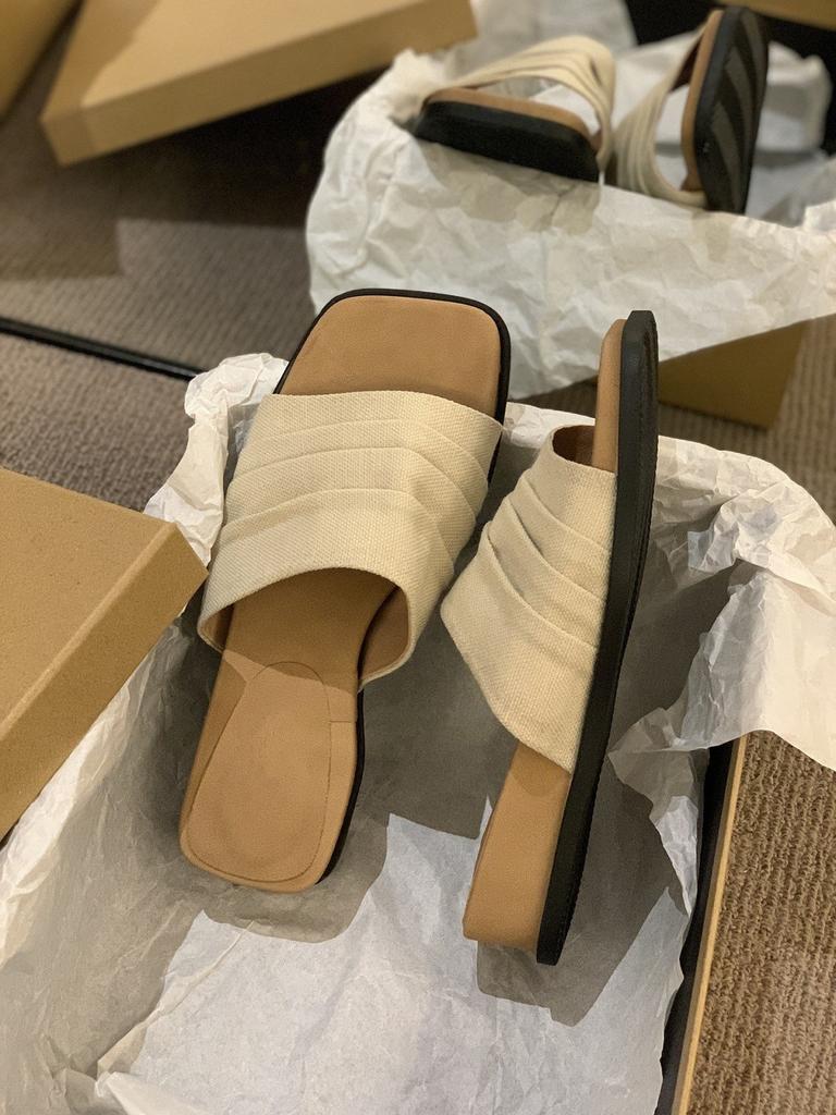 Wedge heel platform linen slippers women's summer wear new holiday with skirt one-word drag retro beautiful square head sandals