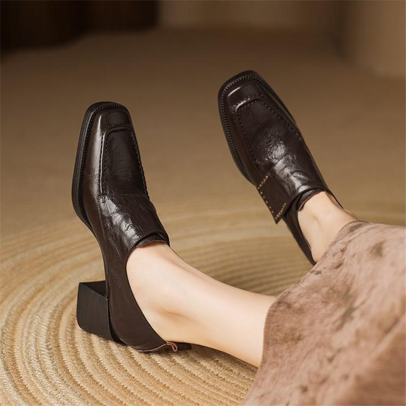 Fashion New Spring Genuine Leather Shoes for Women Fashion Rivet Decoration Square Toe Women Pumps Shoes Chunky Heels Loafers High Heels