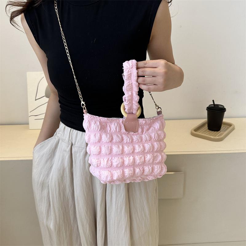 Small Fresh Bubble Bag 2025 Summer New Soft Checkered Armpit Bag Popular Fashion Simple Solid Color Handbag