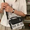 Kontrastfarbene Klaviernoten Crossbody-Tasche Gepunktete Handtasche Quadratische Umhängetasche Reise