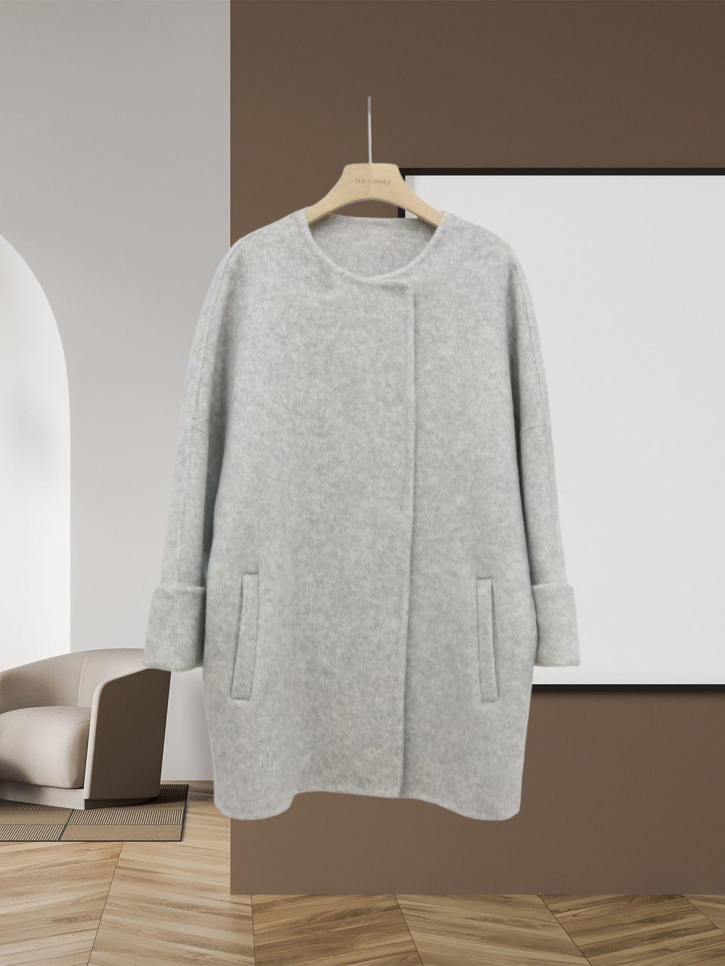 

Double-Sided Wool Overcoat: Autumn/Winter, Round Neck, Batwing Sleeves, Hidden Snap Buttons, 82cm Length, Slimming Fit. S (for 90-120 catties)