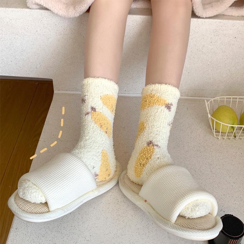 Autumn And Winter Coral Fleece Socks Women'S Fruit Cute Girl Medium Tube Floor Socks Women'S Fleece Thickened Sleep Confinement Socks