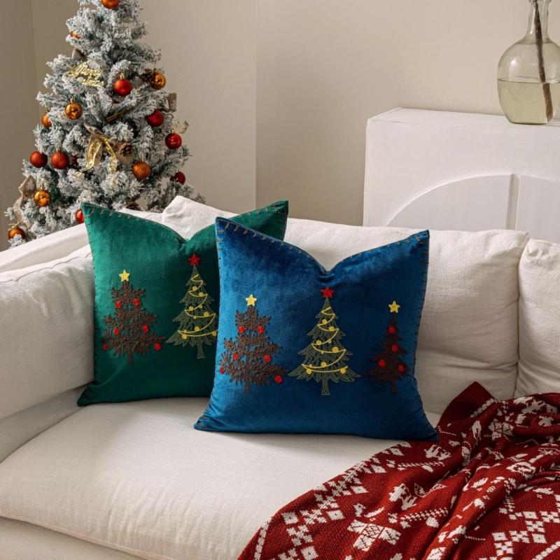Festive Plush Pillowcase Christmas Tree Design Throw Pillow Cover Short Plush Component For Sofa Bed Decoration