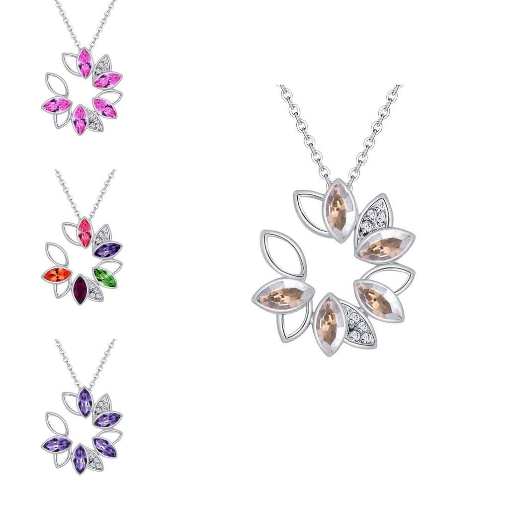 Stunning Multicolor Ladies Fashion Wreath Rhinestone Necklace Love Pendant Jewelry