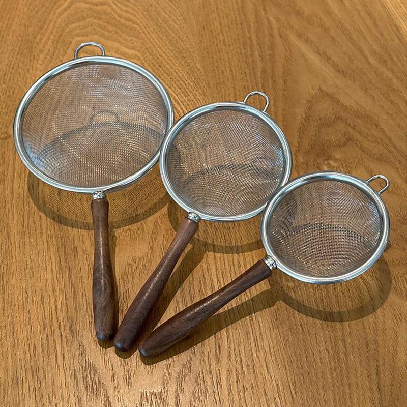 Wooden Handle Stainless Steel Small Colander Fine Mesh Oil Strainer Multi-Function Filter Mesh Flour Sifter Kitchen Baking Tools
