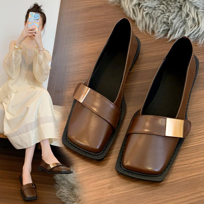 Kvinners Uformelle Flats Slip-On Firkantet Toe Lav Blokk Hæl Kjole Sko Kontorarbeid Komfortable Loafers Flats for kvinner PU Lær Plattform Ballett Flats