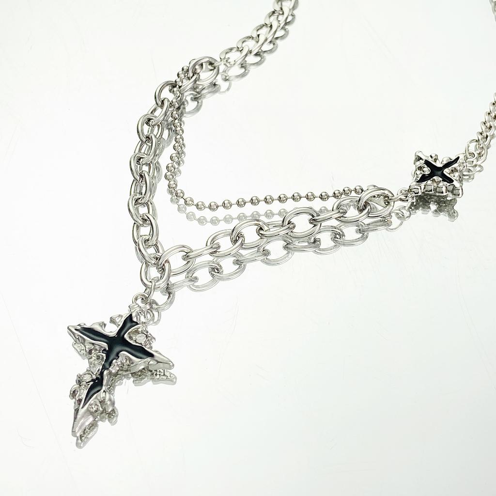 Collier Pendentif Croix Cristal Noir Style Gothique Punk Y2K pour Femmes Collier Multicouche Perles Vintage Charme EMO Bijou Cadeau