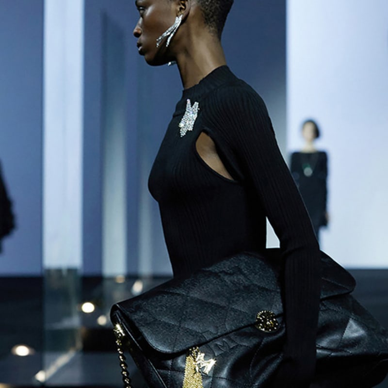 METROCITY JEWELRY Brillante White Earrings A231BE0739WPA