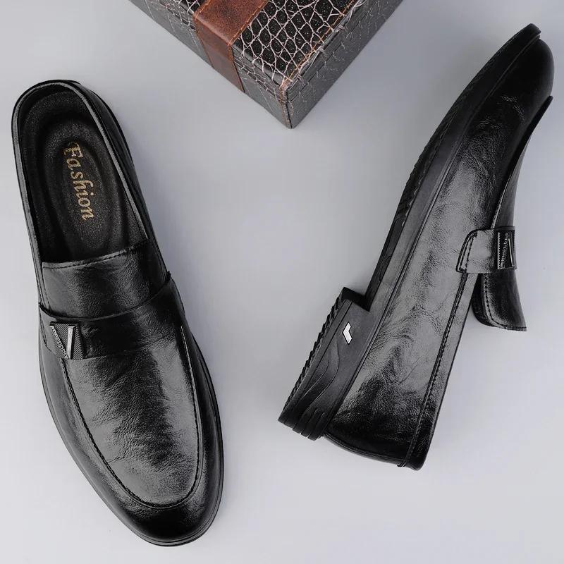 Fashion Italian Style Mens Handcrafted Loafers Genuine Leather Slip on Flats Comfortable Driving Shoes Non-Slip Sole Male Business Shoes