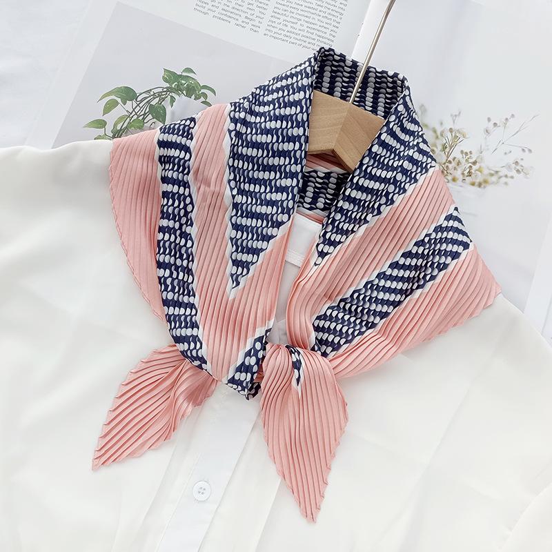 Retro Color Block Crinkled Square Scarf - 70cm Pleated Neckerchief in Imitation Silk for Women