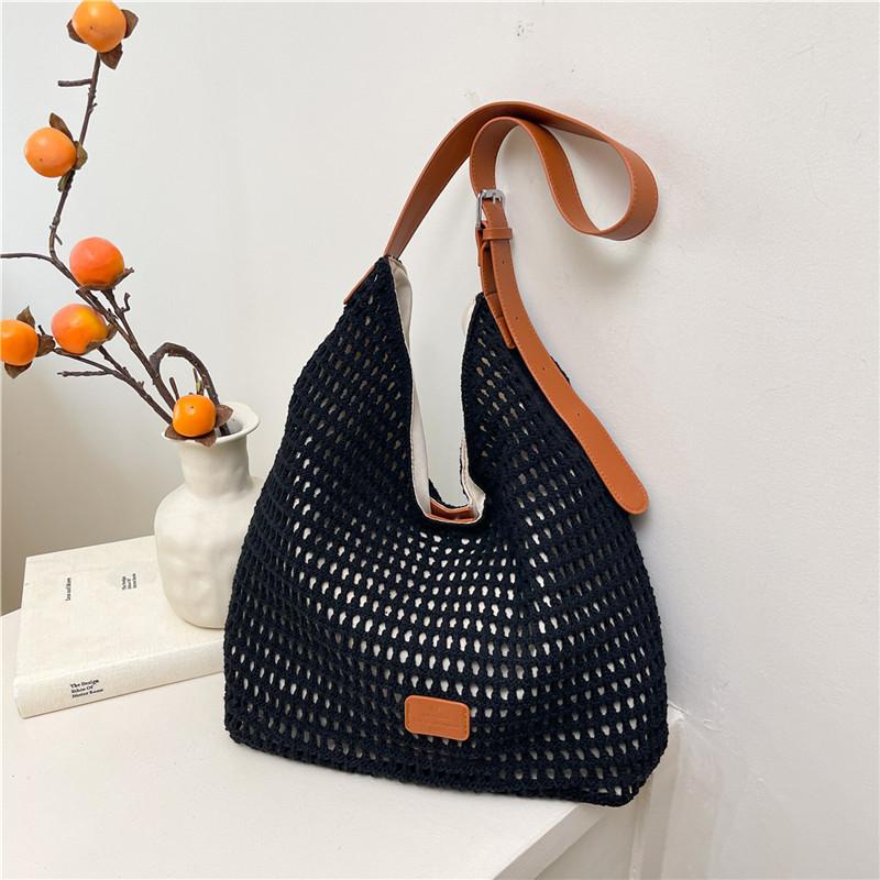 Summer large-capacity underarm bag women's 2025 new hollow woven bag simple shoulder crossbody bucket bag