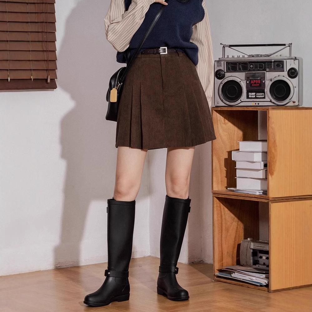 Women's High-Waist Corduroy A-Line Skirt - Age-Reducing, Retro, Anti-Exposure Design for Autumn
