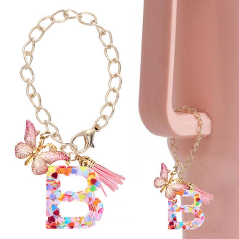 Chaîne de Tasses en Résine Rose à Franges Papillon Chaîne de Tasse Stanley Pendentif Cœur 26 Lettres Porte-clés Sac Rétro Durable Accessoire de Sac à Dos Pratique